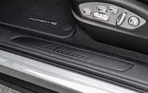   Porsche Macan (Dolomite Silver Metallic) - 2018