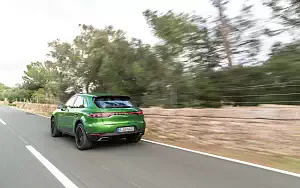   Porsche Macan (Mamba Green Metallic) - 2018