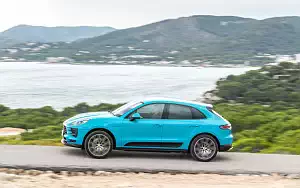   Porsche Macan (Miami Blue) - 2018