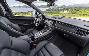   Porsche Macan (Miami Blue) - 2018