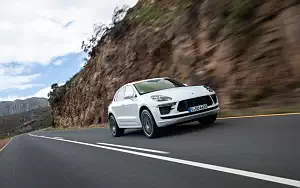   Porsche Macan Turbo (Carrara White Metallic) - 2019