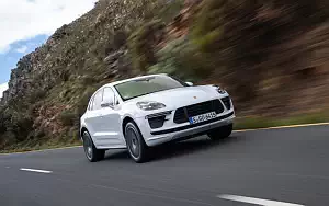   Porsche Macan Turbo (Carrara White Metallic) - 2019