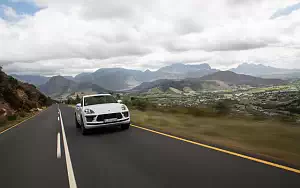   Porsche Macan Turbo (Carrara White Metallic) - 2019