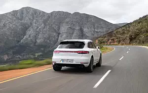   Porsche Macan Turbo (Carrara White Metallic) - 2019