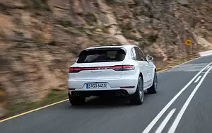   Porsche Macan Turbo (Carrara White Metallic) - 2019