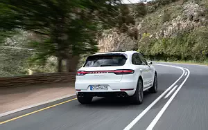   Porsche Macan Turbo (Carrara White Metallic) - 2019