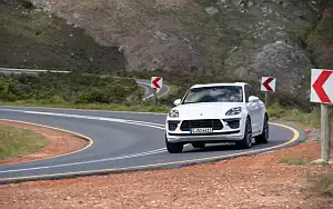   Porsche Macan Turbo (Carrara White Metallic) - 2019