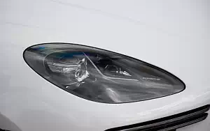   Porsche Macan Turbo (Carrara White Metallic) - 2019