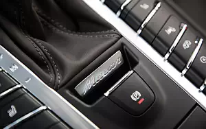   Porsche Macan Turbo (Carrara White Metallic) - 2019