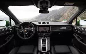   Porsche Macan Turbo (Mamba Green Metallic) - 2019