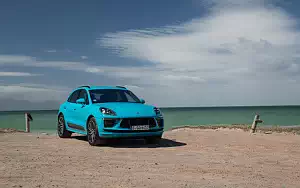   Porsche Macan Turbo (Miami Blue) - 2019