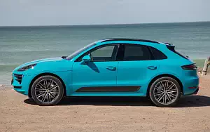   Porsche Macan Turbo (Miami Blue) - 2019