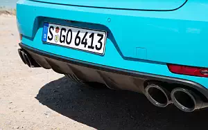   Porsche Macan Turbo (Miami Blue) - 2019