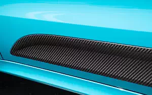   Porsche Macan Turbo (Miami Blue) - 2019