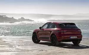   Porsche Macan GTS (Carmine Red) - 2020