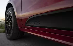   Porsche Macan GTS (Carmine Red) - 2020