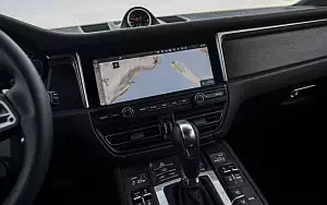   Porsche Macan GTS (Carmine Red) - 2020