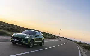   Porsche Macan GTS (Mamba Green Metallic) - 2020