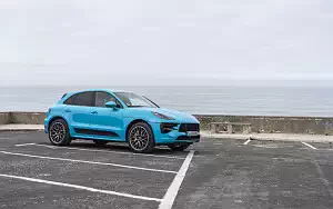   Porsche Macan GTS (Miami Blue) - 2020