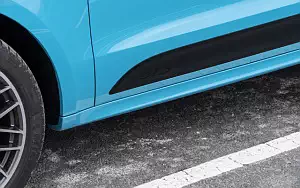   Porsche Macan GTS (Miami Blue) - 2020