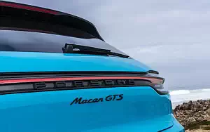   Porsche Macan GTS (Miami Blue) - 2020