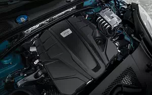   Porsche Macan GTS (Miami Blue) - 2020