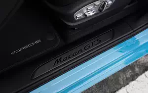   Porsche Macan GTS (Miami Blue) - 2020