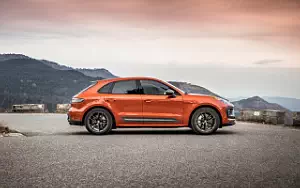   Porsche Macan T (Papaya Metallic) - 2022