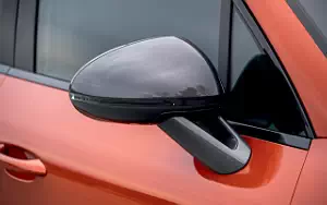   Porsche Macan T (Papaya Metallic) - 2022