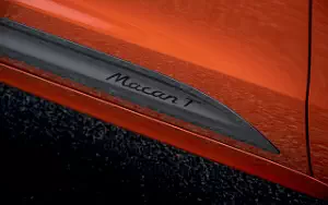   Porsche Macan T (Papaya Metallic) - 2022