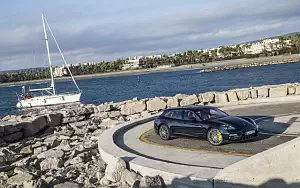   Porsche Panamera Turbo S E-Hybrid Sport Turismo (Night Blue Metallic) - 2017