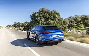   Porsche Panamera Turbo S E-Hybrid Sport Turismo (Sapphire Blue Metallic) - 2017