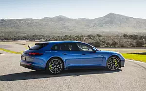   Porsche Panamera Turbo S E-Hybrid Sport Turismo (Sapphire Blue Metallic) - 2017