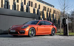   Porsche Panamera 4 E-Hybrid Sport Turismo SportDesign Package (Papaya Metallic) - 2020