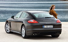   Porsche Panamera S - 2009