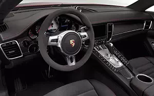   Porsche Panamera GTS - 2012