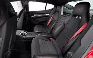   Porsche Panamera GTS - 2012