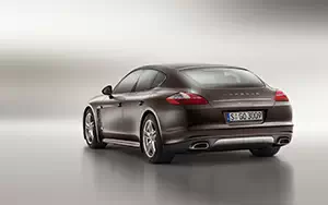   Porsche Panamera Platinum Edition - 2012