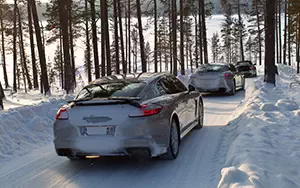   Porsche Panamera 4S - 2013
