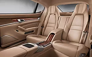   Porsche Panamera Turbo Executive - 2013