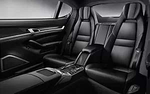   Porsche Panamera Turbo S Executive - 2013