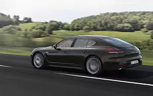   Porsche Panamera - 2013