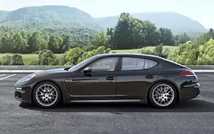   Porsche Panamera - 2013