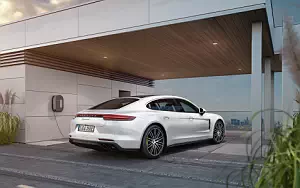   Porsche Panamera 4 E-Hybrid Executive - 2016