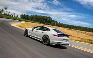   Porsche Panamera Turbo S E-Hybrid - 2017