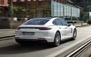   Porsche Panamera Turbo S E-Hybrid - 2017