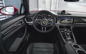   Porsche Panamera GTS - 2018