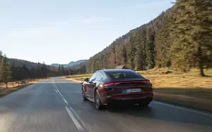   Porsche Panamera 4 E-Hybrid SportDesign Package (Cherry Metallic) - 2020