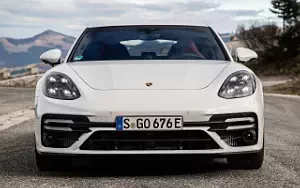   Porsche Panamera Turbo S E-Hybrid (Carrara White Metallic) - 2020
