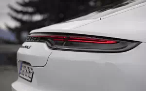   Porsche Panamera Turbo S E-Hybrid (Carrara White Metallic) - 2020